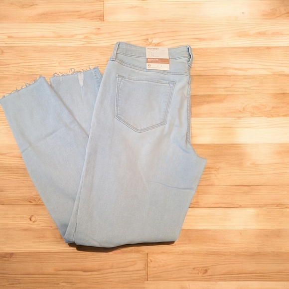 Old Navy Light Blue Distressed Skinny Jeans - Picture 3 of 12
